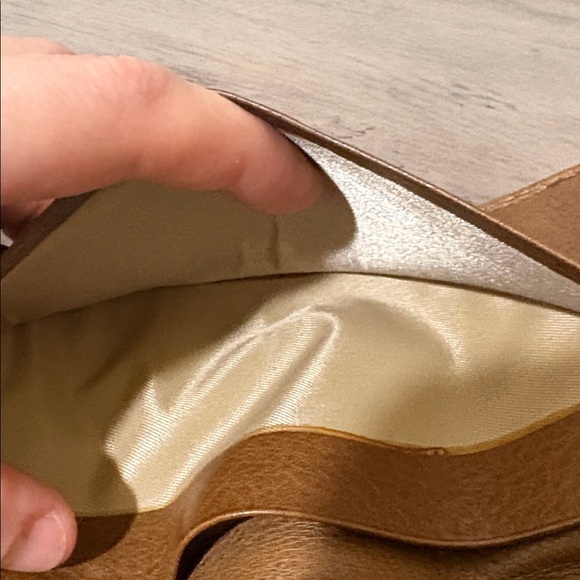 NWT & original box Chloe Brown Leather Wallet. - Picture 14 of 14
